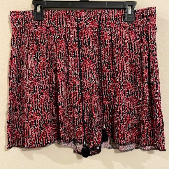 Loft Women’s Shorts Medium Pink Floral Lightweight Flowy High Waist Bohemian - Picture 1 of 13